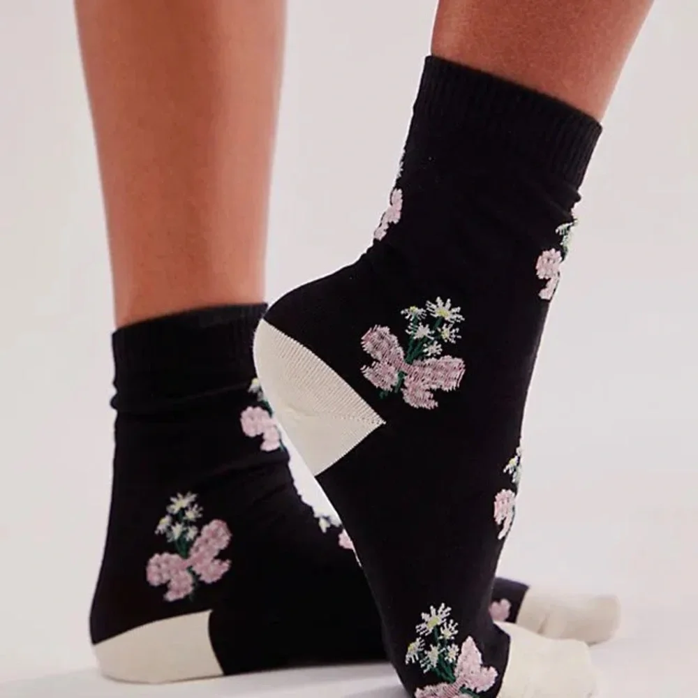 Free people blue bells socks new with tags